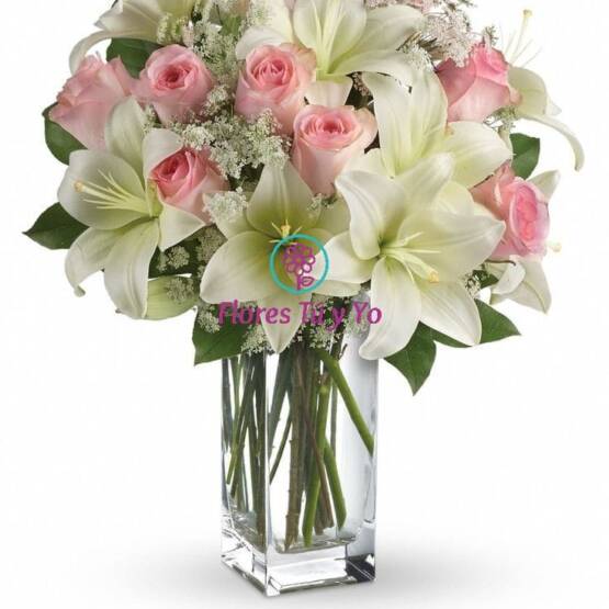 Florero De Lilium Y Rosa